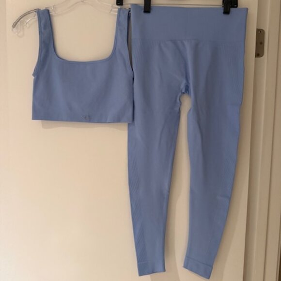 SET Active Other - Matching Sports Bra & Leggings Set
